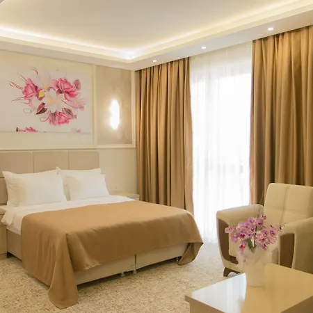 Goldhan Hotel 4*